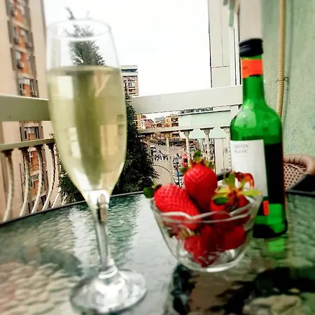 Savic Center - Parking Free