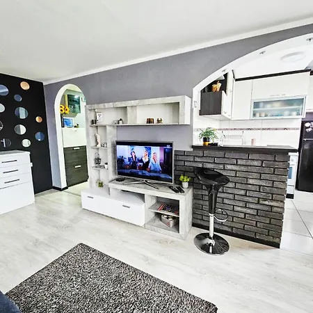 Savic Center - Parking Free Apartment Nis